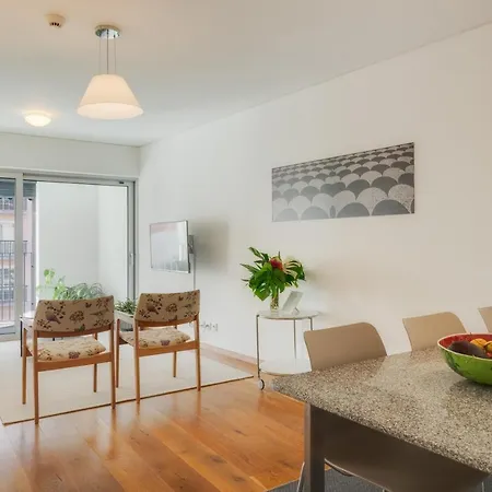 Casa Da Praca - By Casas Na Ilha